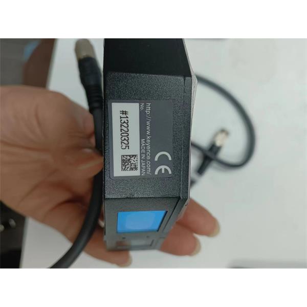 日本KEYENCE基恩士LK-G5000高精度CMOS激光位移傳感器感測頭LK-H085