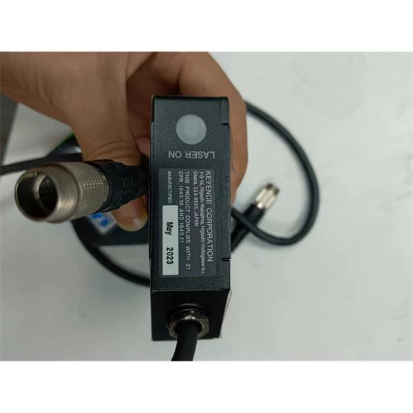 日本KEYENCE基恩士LK-G5000高精度CMOS激光位移傳感器感測頭LK-H085